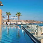 Western Premier Malta ホテル 4*