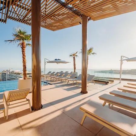 מלון Western Premier Malta 4*