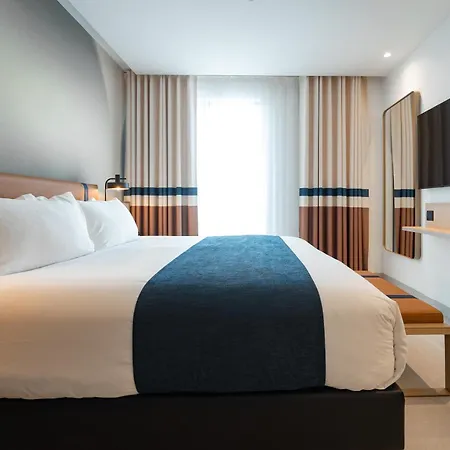 מלון Western Premier Malta 4*