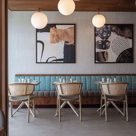 Western Premier Malta 4*